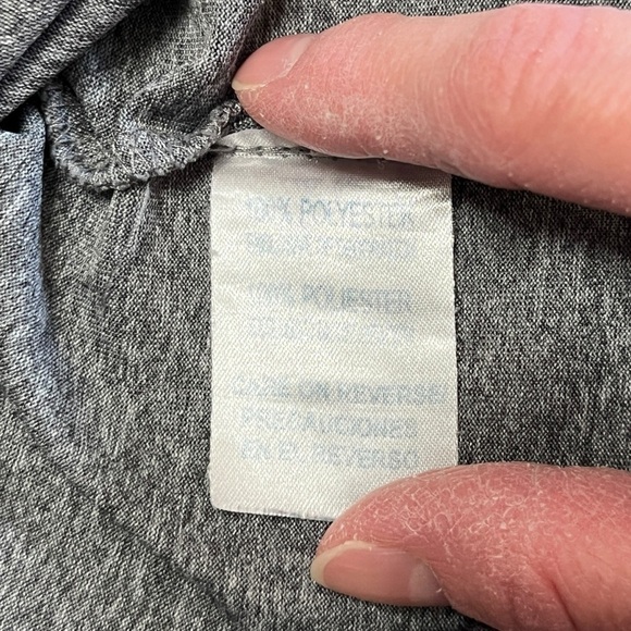 Auburn University Grey Logo Shirt Size Medium - Picture 6 of 9